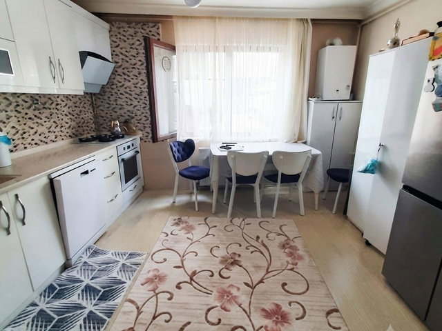 METROYA SADECE 20 METRE | ESENEVLER – ERİKLİ MAHALLESİNE KOMŞU | 2+1 SATILIK DAİRE