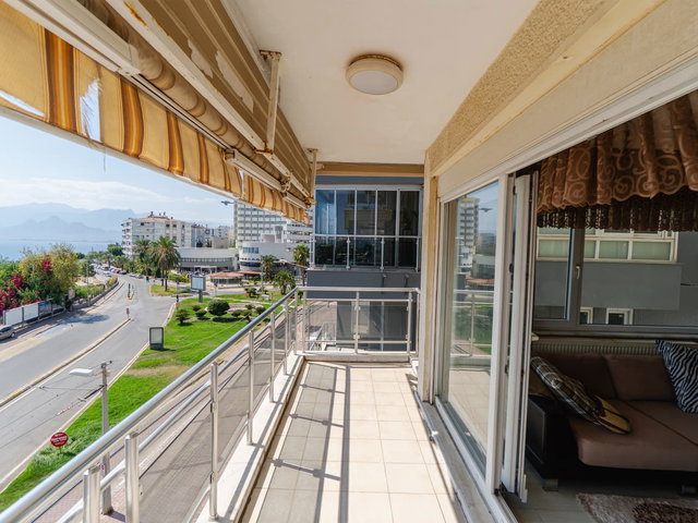 IŞIKLAR’DA PANORAMİK FULL DENİZ MANZARALI YABANCI SATIŞINA UYGUN 3+1 SATILIK DAİRE