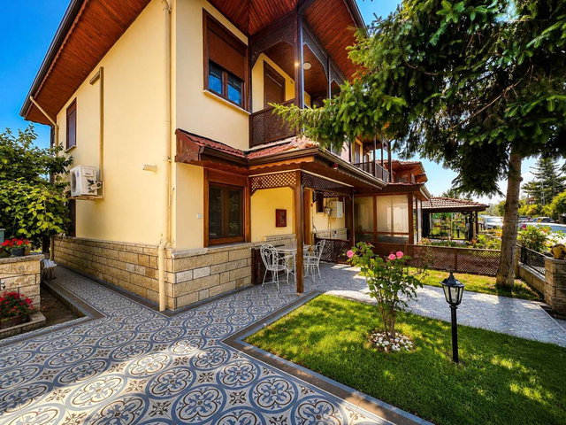 ŞİLE KUMBABA'DA HAVUZLU BUTİK SİTE EŞYALI KİRALIK VİLLA