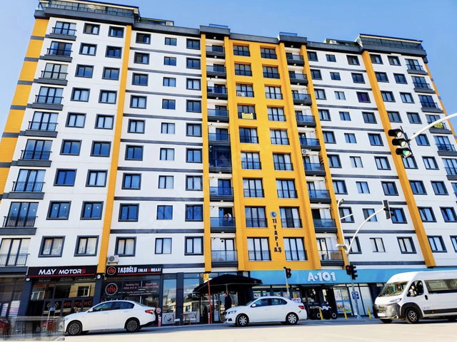 CADDE ÜZERİNDE YENİ SİTEDE TERASLI 3+1 DUBLEKS DAİRE