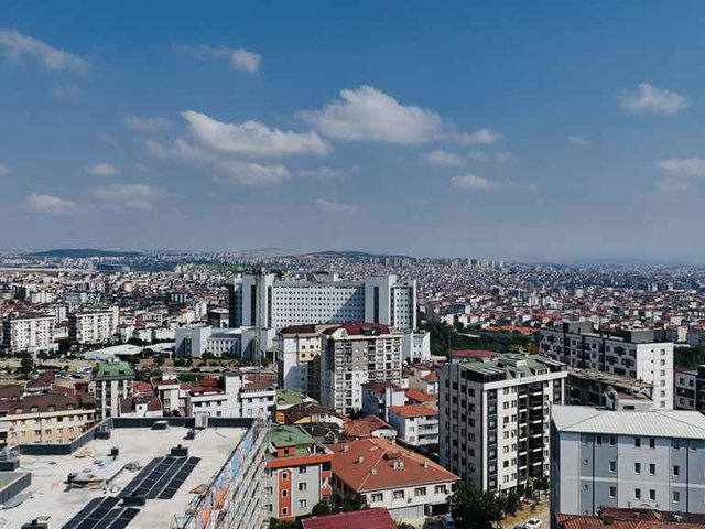 CADDE ÜZERİNDE YENİ SİTEDE TERASLI 3+1 DUBLEKS DAİRE