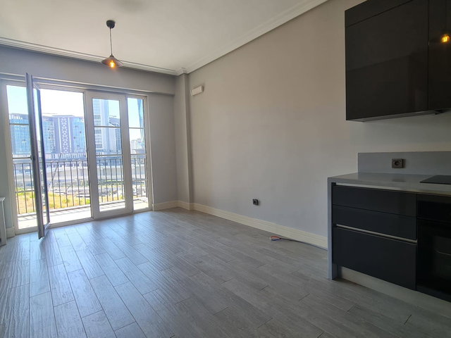 FINANŞEHIR FINANSKENT PALAS BÜYÜK BALKONLU KIRALIK 1+1