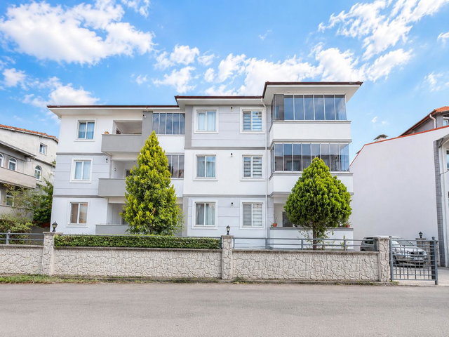 KİRALIK DAİRE REMAX MOTTO MELEK KUMANLI