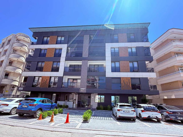 YENI BINADA GENIŞ 1+1 KİRALIK DAİRE