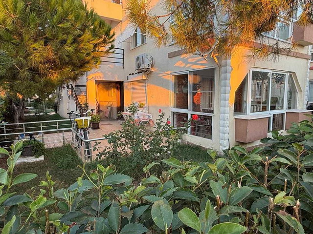 ŞARKÖY CUMHURİYETTE SİTE İÇİ EŞYALI, BAHÇE KATI 65 M² DAİRE