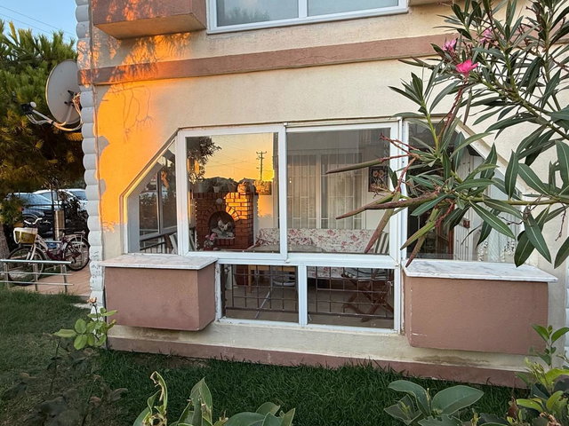 ŞARKÖY CUMHURİYETTE SİTE İÇİ EŞYALI, BAHÇE KATI 65 M² DAİRE