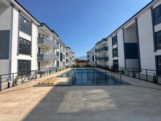 KARTEPE KENT MEYDANINDA HAVUZ CEPHE SİTEİÇİ 1+1 SIFIR FIRSAT