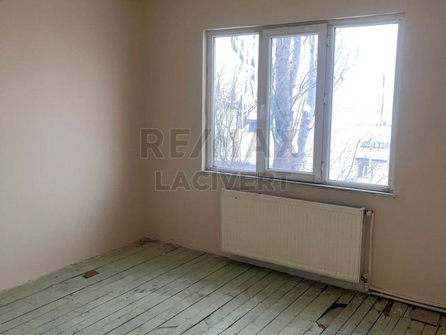 RE/MAX LACİVERT'TEN YUNUSEMRE'DE KİRALIK 2+1 DAİRE