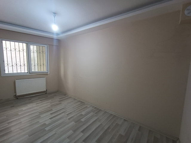REMAX PİN'DEN AYDIN ORTA MH SELANİK CD FIRSAT 1+1 KİRALIK BOŞ DAİRE