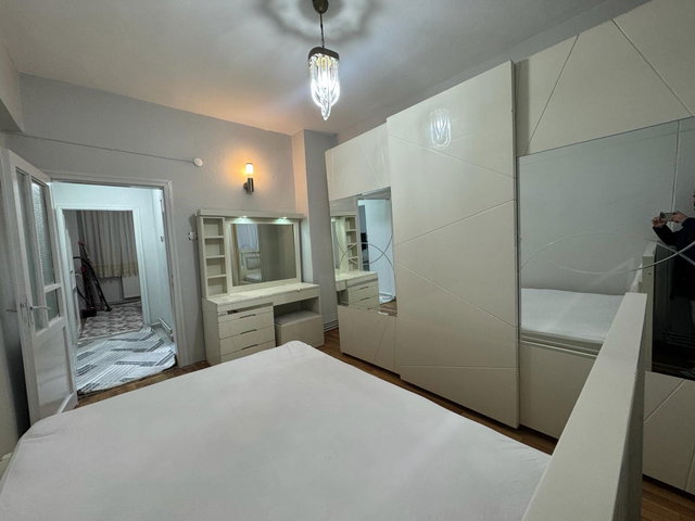 ÇARŞI MERKEZDE FULL  EŞYALI  3+1 AİLEYE UYGUN ARAKAT TEMİZ DAİRE