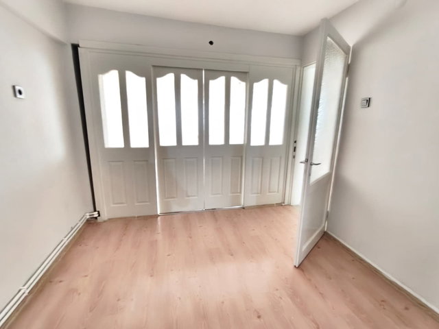 REMAX PİN'DEN AYDIN EFELER ZAFER MAHALLESI’NDE MERKEZI KONUMDA 3+1 KIRALIK DAIRE