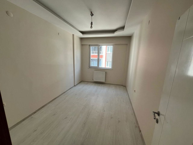 ÇARMUZU DA 3+1 TEMİZ FUL YAPILI DAİRE