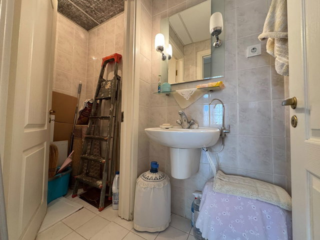 REMAX MAHMUT BEKDEMIR DEN BEYLIKDÜZÜ IHLAS MARMARA EVLERI 2.KISIM 2.ADA IYI KONUMDA 3+1