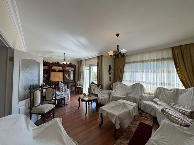 REMAX MAHMUT BEKDEMIR DEN BEYLIKDÜZÜ IHLAS MARMARA EVLERI 2.KISIM 2.ADA IYI KONUMDA 3+1