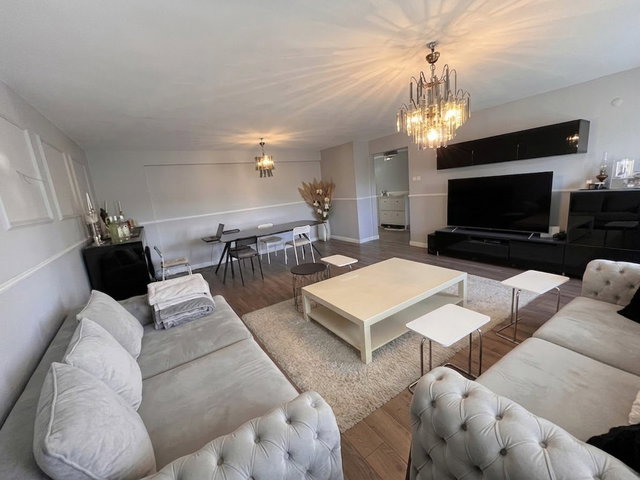 ŞİŞLİ MERKEZ'DE ASANSÖRLÜ, ÖNÜ AÇIK, FERAH 3+1 SATILIK DAİRE