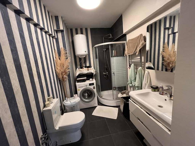 ŞİŞLİ MERKEZ'DE ASANSÖRLÜ, ÖNÜ AÇIK, FERAH 3+1 SATILIK DAİRE