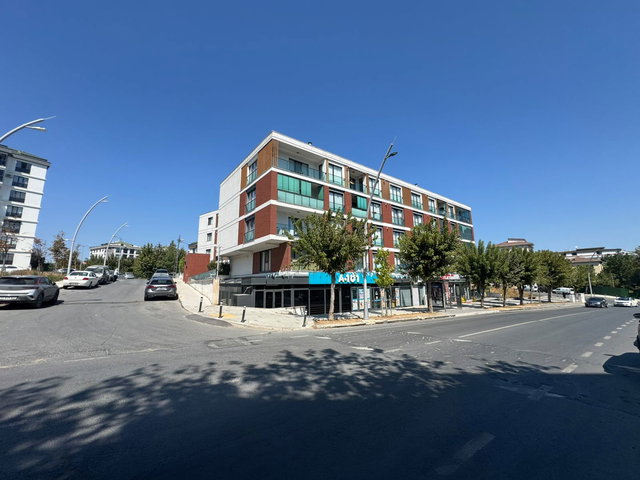LOTUS MİMAROBA SİTESİ’NDE 4+1 | 184 M² BRÜT | 3 CEPHELİ | 2 BANYOLU KİRALIK DAİRE