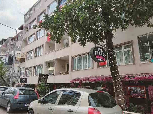 İZMİT ŞEHİR MEKEZİ YÜRÜYÜŞ YOLU  'NA YAKIN 3+1 YATIRIMLIK OTURUMLUK  SATILIK DAİRE