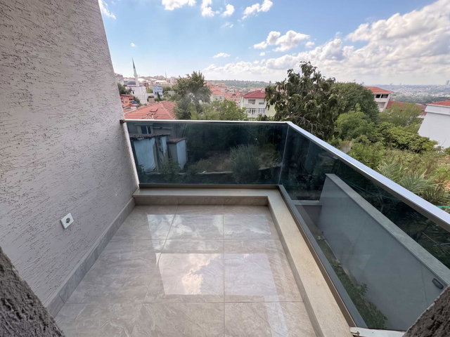 ÜSKÜDAR KÜPLÜCE'DE 2+1  BOĞAZ MANZARALI | ÇİFT BALKONLU KİRALIK DAİRE