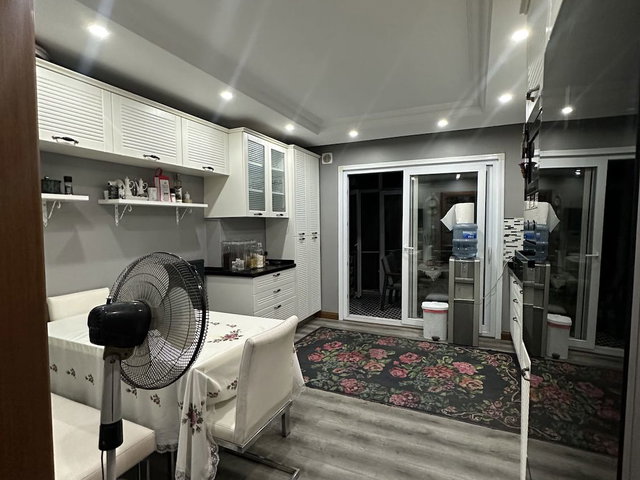 BÜYÜKÇEKMECE’DE SİTE İÇİNDE 170 M² NET 4+1 | 2 BANYO | BALKON | BOŞ & TAPULU