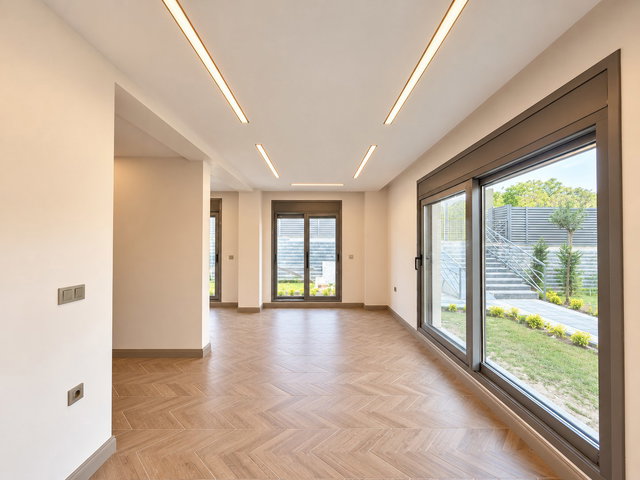 YAŞAM VADISI 5. ETAPA KOMŞU SITE IÇERISINDE SATILIK 5+2 SIFIR VILLA