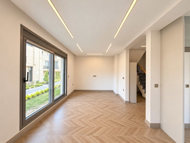 YAŞAM VADISI 5. ETAPA KOMŞU SITE IÇERISINDE SATILIK 5+2 SIFIR VILLA