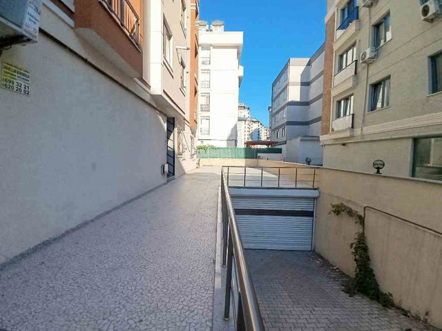 BEYLİKDÜZÜ KAVAKLI AYRI GİRİŞ SATILIK 4+2 DUBLEX DAİRE