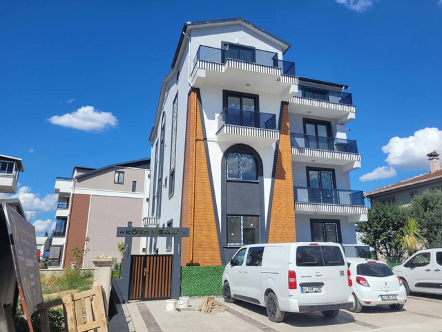 GÖLCÜK YAZLIK MAHALLESINDE SIFIR 2+1 DUBLEKS KIRALIK DAIRE