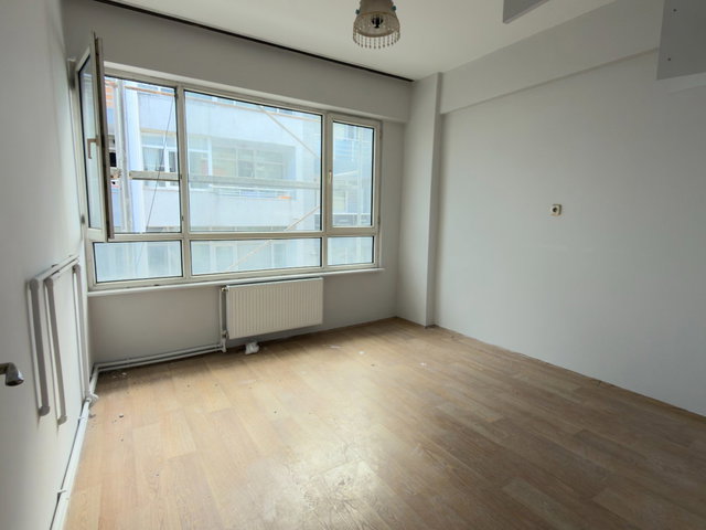 KİRALIK 2+1 DAİRE GAZİ CADDESİNE CEPHE