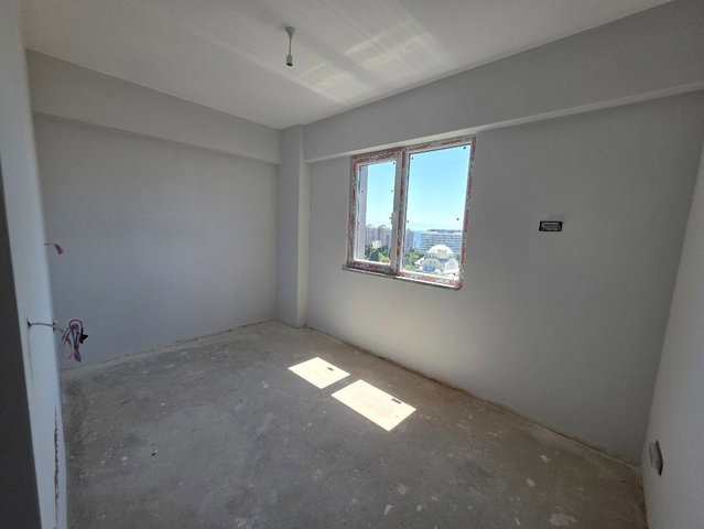 KARTAL PETROLİŞ FULL DENİZ MANZARALI BALKONLU 2+1 SATILIK DAİRE