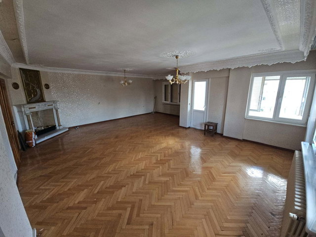 REMAX PRO2 EMRE’DEN ERSOY SİTESİNDE GENİŞ YATIRIMLIK DAİRE