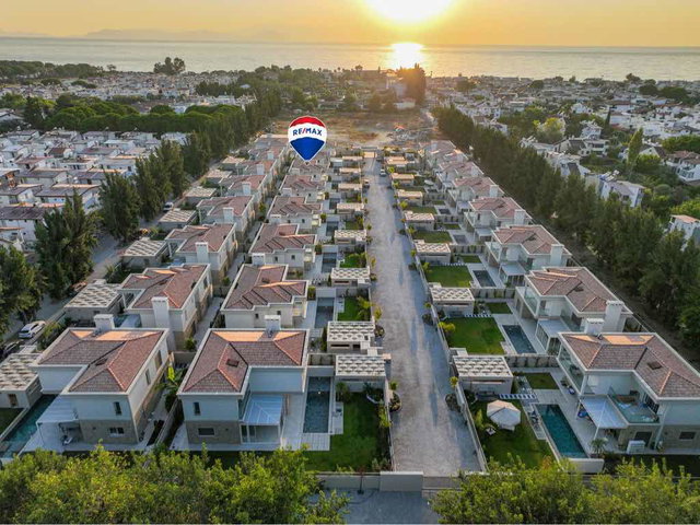 KUŞADASI KARAOVADA AKDENIZ VILLS TEK MÜSTAKIL 4+1 ÖZEL HAVUZLU LÜKS VILLA