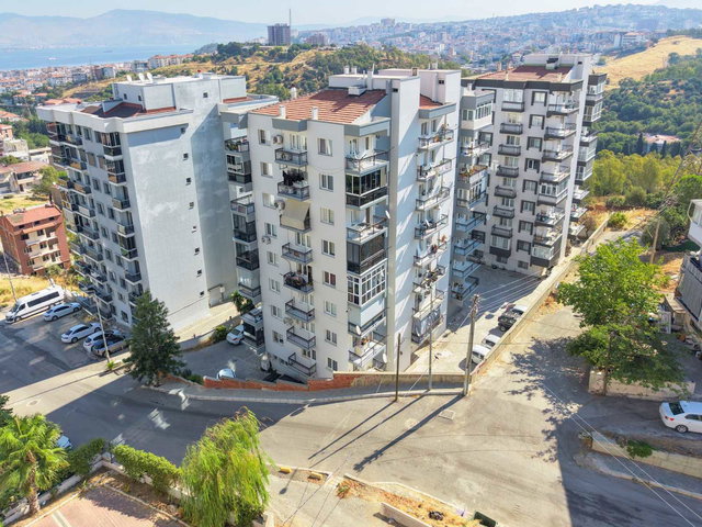 DENIZ MANZARALI 2+1 BAKIMLI GENIŞ KIRALIK DAIRE