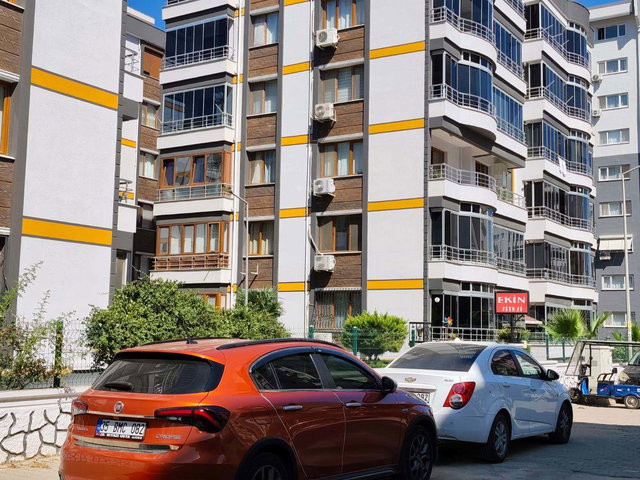 ALİAĞA SİTELER’DE MERKEZİ KONUMDA, SATILIK , YEŞİLLİKLER İÇİNDE 3+1 DAİRE