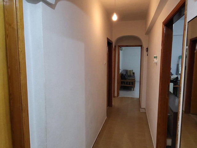 AKÇAY’DA CUMA PAZARI CİVARI SATILIK 2+1 DAİRE