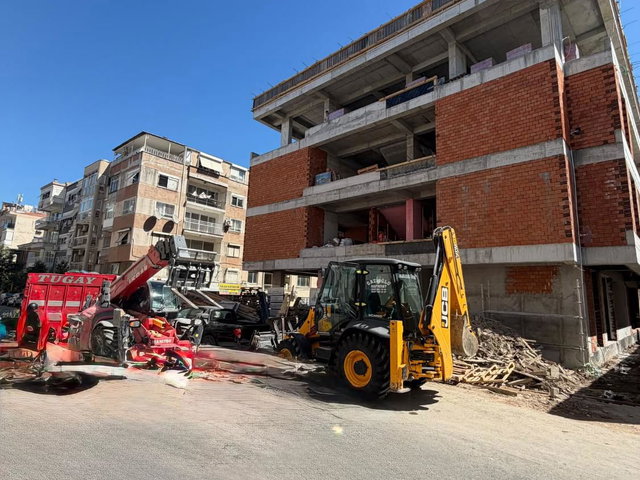 İZMİR GÜZELYALI MAHALLESİNDE 3+1 SATILIK DAİRE