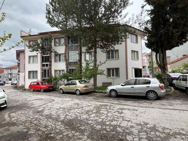 KÜTAHYA GEDIZ GAZIKEMAL MAHALLESI EŞYALI SATILIK 2+1 DAIRE