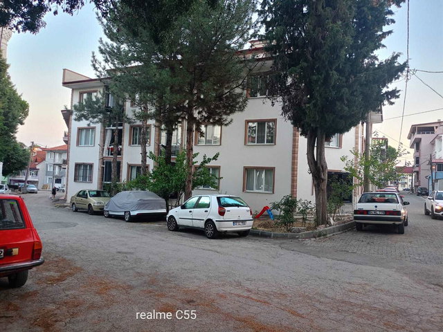 KÜTAHYA GEDIZ GAZIKEMAL MAHALLESI EŞYALI SATILIK 2+1 DAIRE