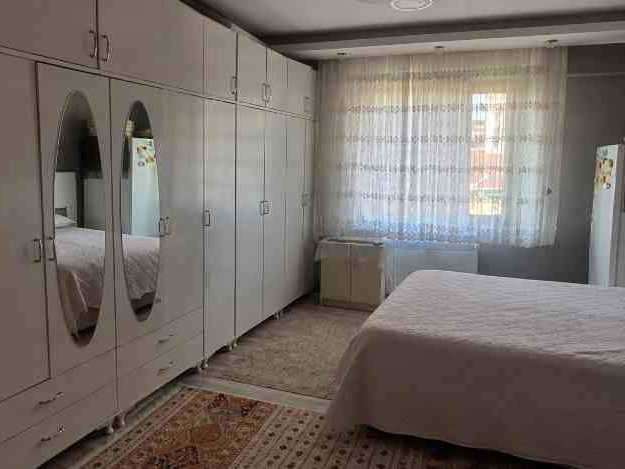 ÇEKMEKÖY’DE 3+1 | 105 M² BRÜT | 5. KAT (SON KAT) | BALKONLU | KREDİYE UYGUN