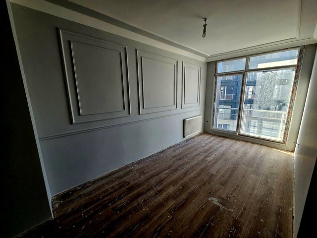 HAYATPARK4 SITESI 8.KAT AÇIK MUTFAK AVANTAJLI SATILIK 2+1 DAIRE