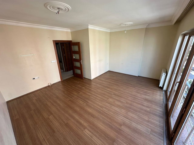 ŞERIFALIDE 75 M² NET GIYINME ODALI 2+1 KIRALIK DAIRE