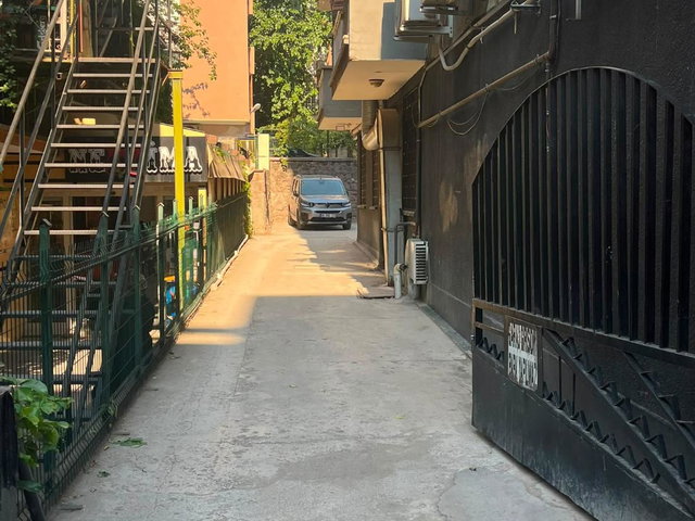 KIZILAY KONUR SOKAK GİRİŞ KAT BAHÇE ÇIKIŞLI OTOPARKLI 3+1 DAİRE