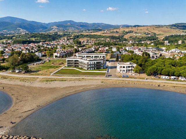 DENİZE SIFIR KONFORLU YAŞAM FIRSATI SUNAN ULTRA LÜKS DAİRE