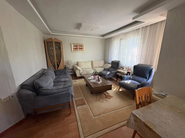 REMAX NEST'TEN BATIKENT KARDELEN DE MÜSTAKIL 4+1
