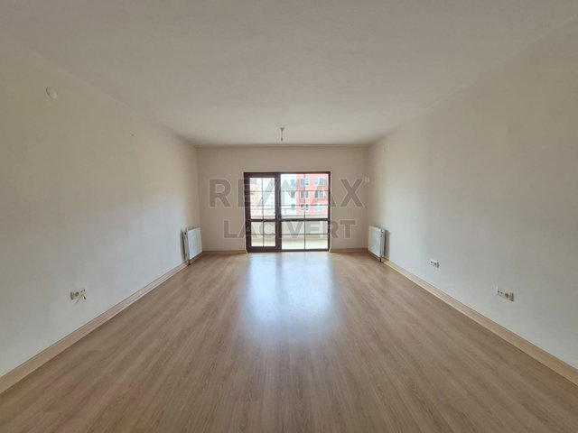RE/MAX LACIVERT'TEN ABDURRAHMAN GAZI'DE 4+1 SATILIK DAIRE