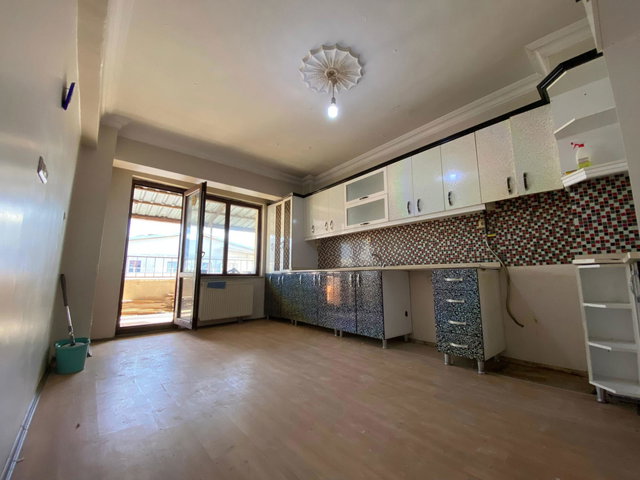 REMAX İLKE'DEN ŞEHİR MER. YONCALIK'TA 3+1 TERASLI SATILIK DAİRE