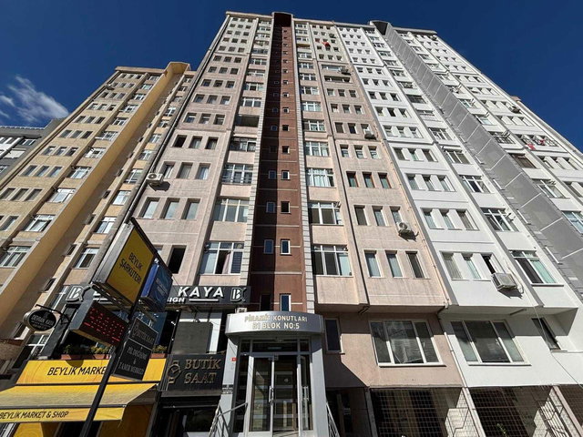 BARIŞ MAH. PIARAMIT KONUTLARINDA KIRALIK 3+1 DAIRE