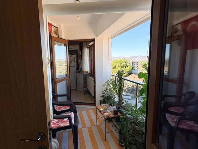 MURADİYE'DE 3 CEPHELİ, KOMPLE ÖNÜ AÇIK, OVA VE DAĞ MANZARALI DAİRE