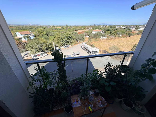 MURADİYE'DE 3 CEPHELİ, KOMPLE ÖNÜ AÇIK, OVA VE DAĞ MANZARALI DAİRE