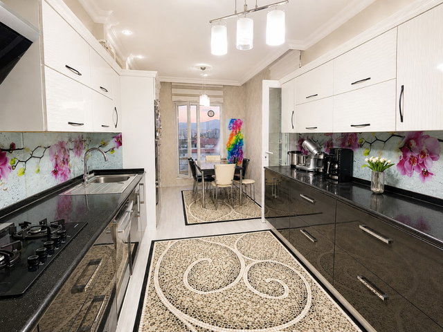 FAHRİ KAYAHAN ANA CADDE ÜZERİNDE SATILIK 7+1 DUBLEKS DAİRE